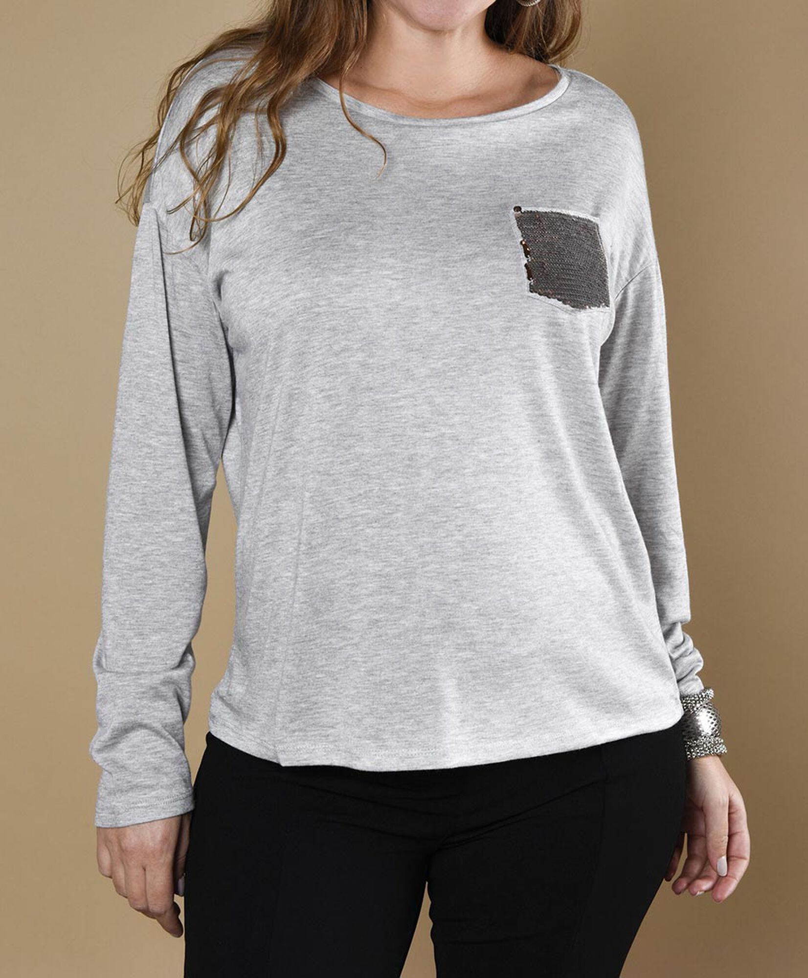 Polera manga larga cuello redondo Polera manga larga cuello redondo
