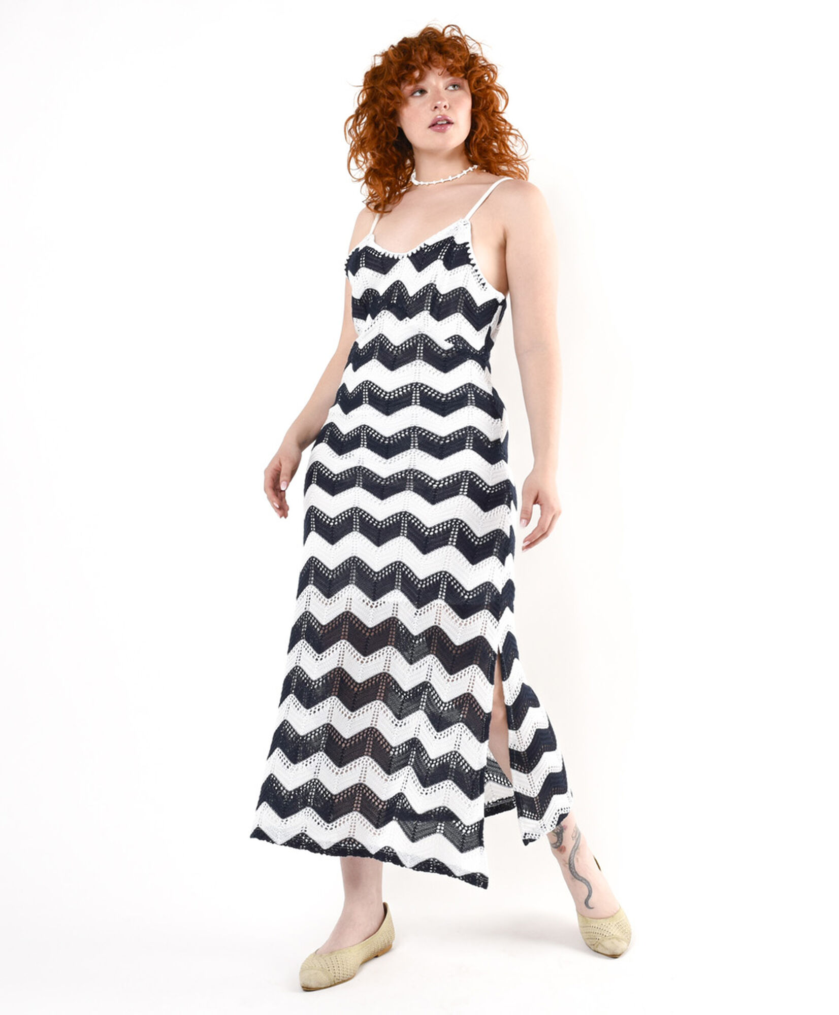 Vestido mujer tejido líneas irregulares Vestido mujer tejido líneas irregulares