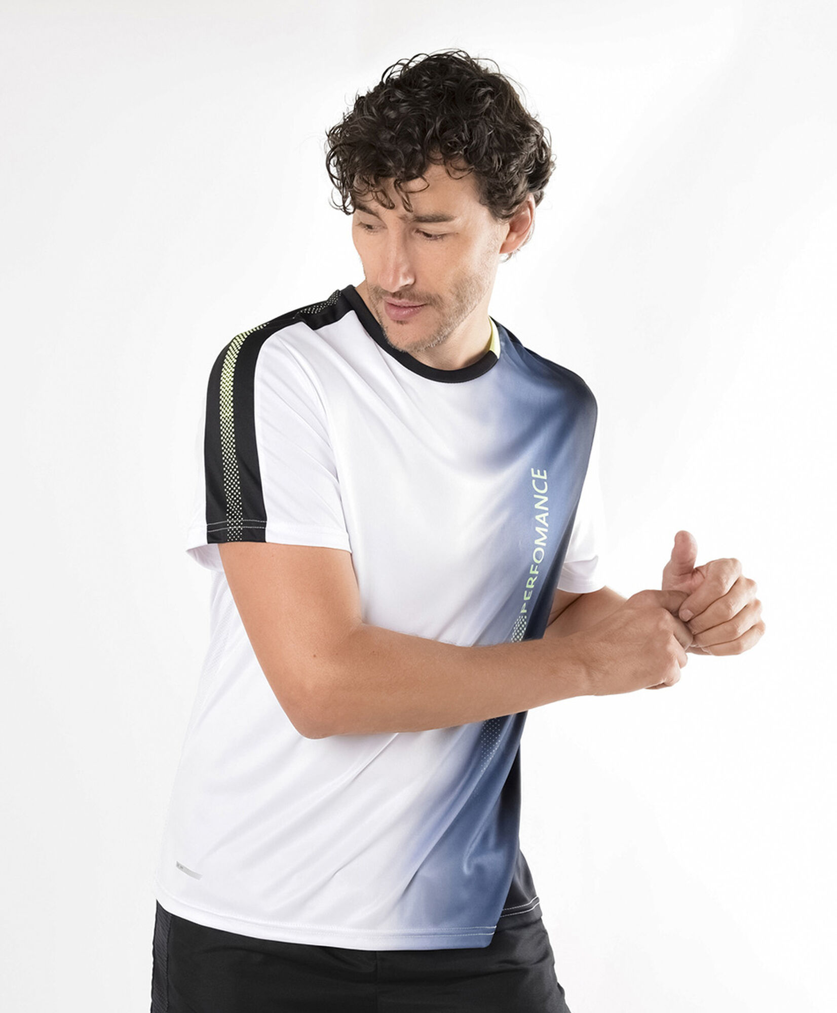 Polera deportiva hombre degradé Polera deportiva hombre degradé