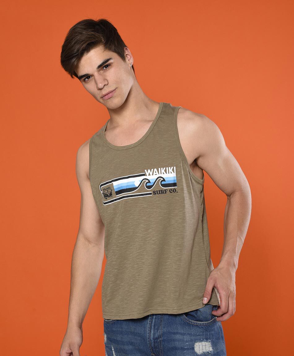 Polera sin mangas cuello redondo