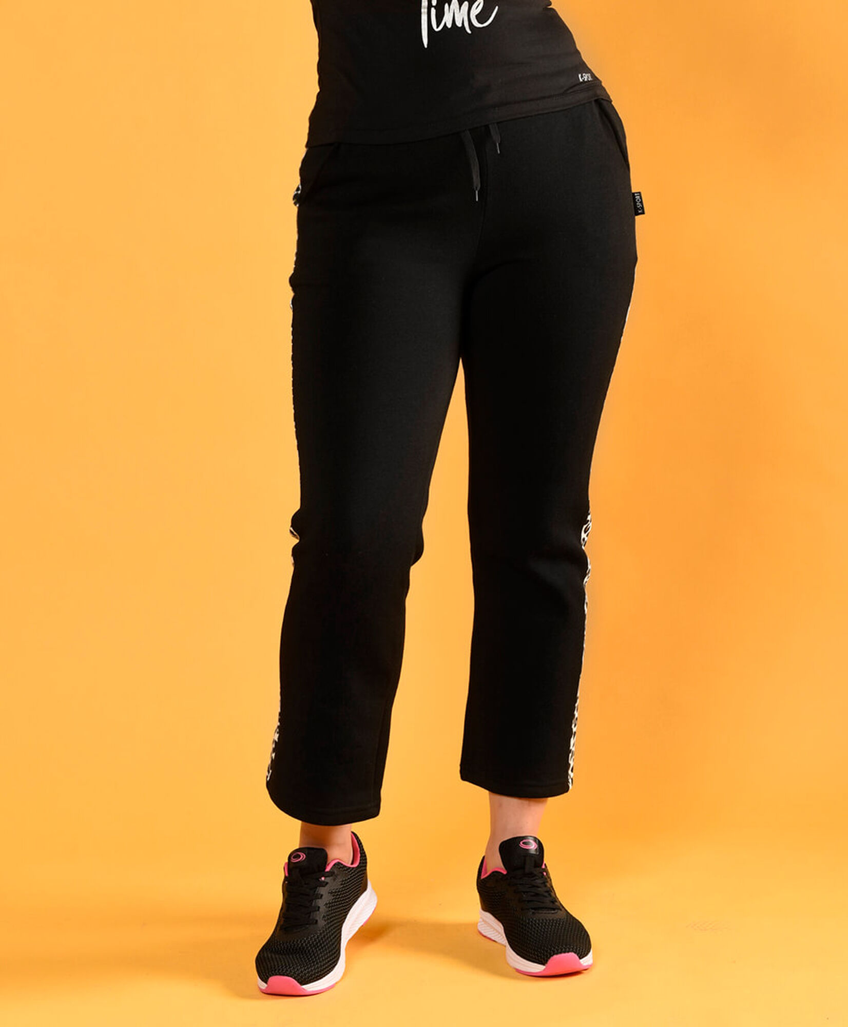 Pantalón de buzo tiro medio Pantalón de buzo tiro medio