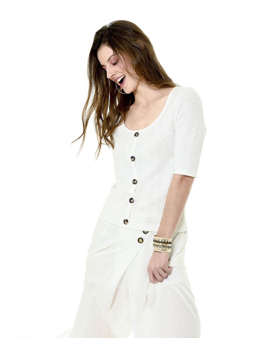 Polera canale botones