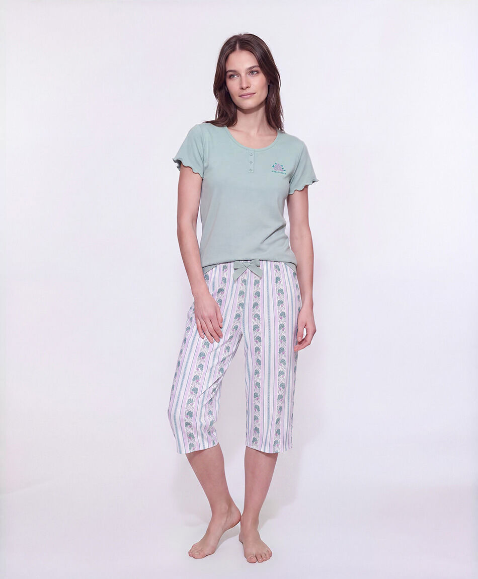 Pijama mujer capri botones floreados
