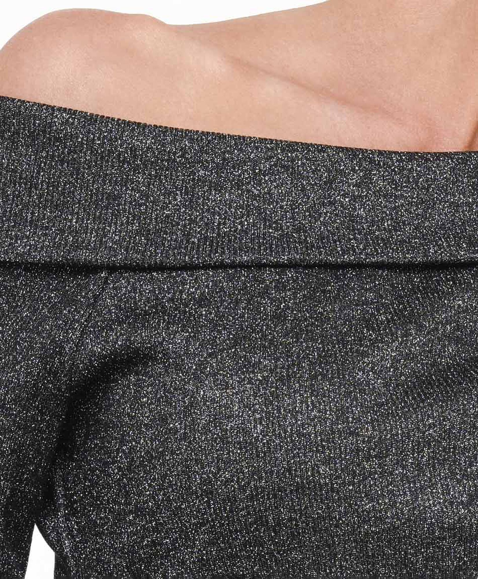 Polera mujer brillante cuello bote Polera mujer brillante cuello bote