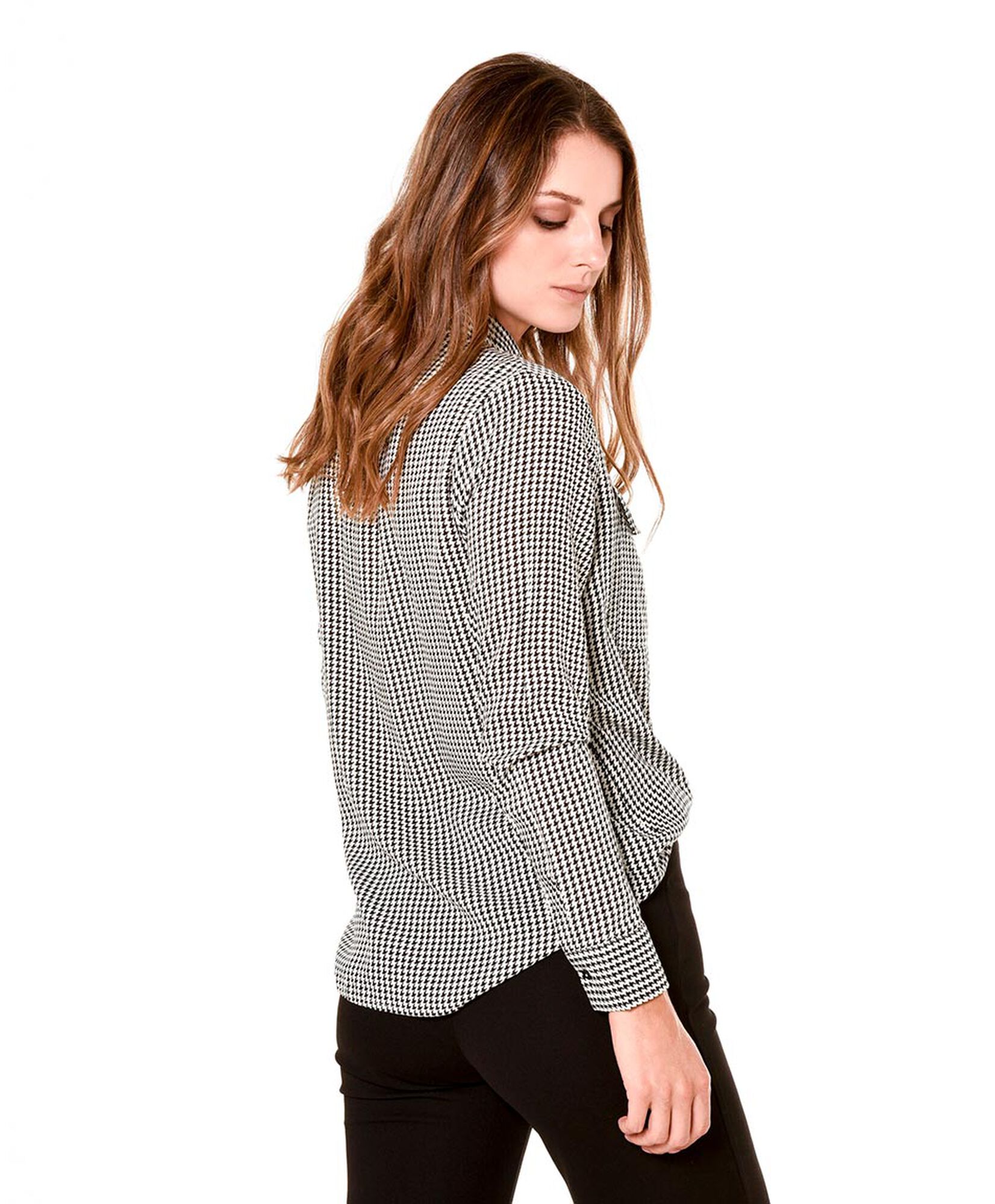 Blusa estampada bolsillo Blusa estampada bolsillo