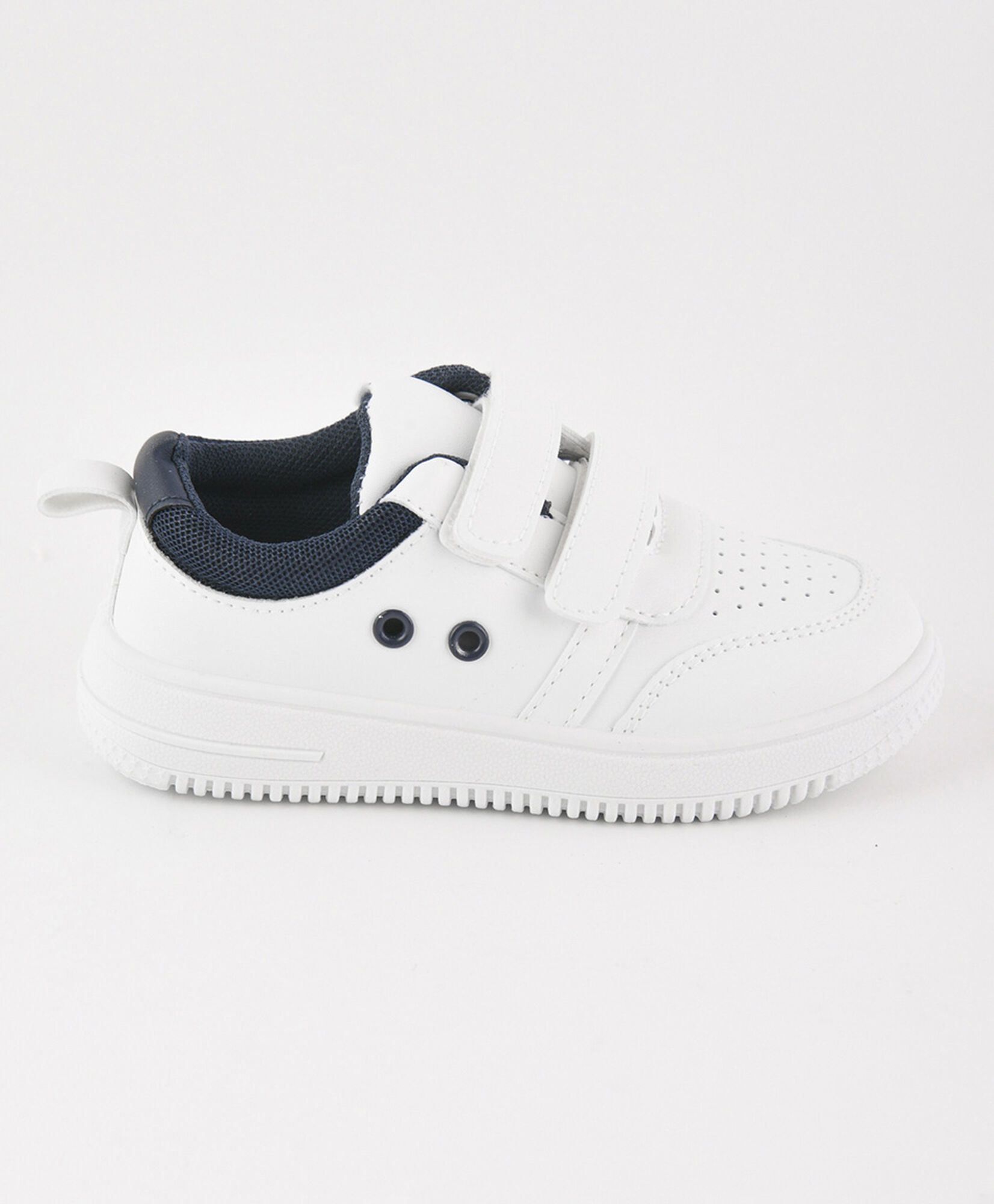 Zapatilla infantil (22 a 27) básica velcros Zapatilla infantil (22 a 27) básica velcros