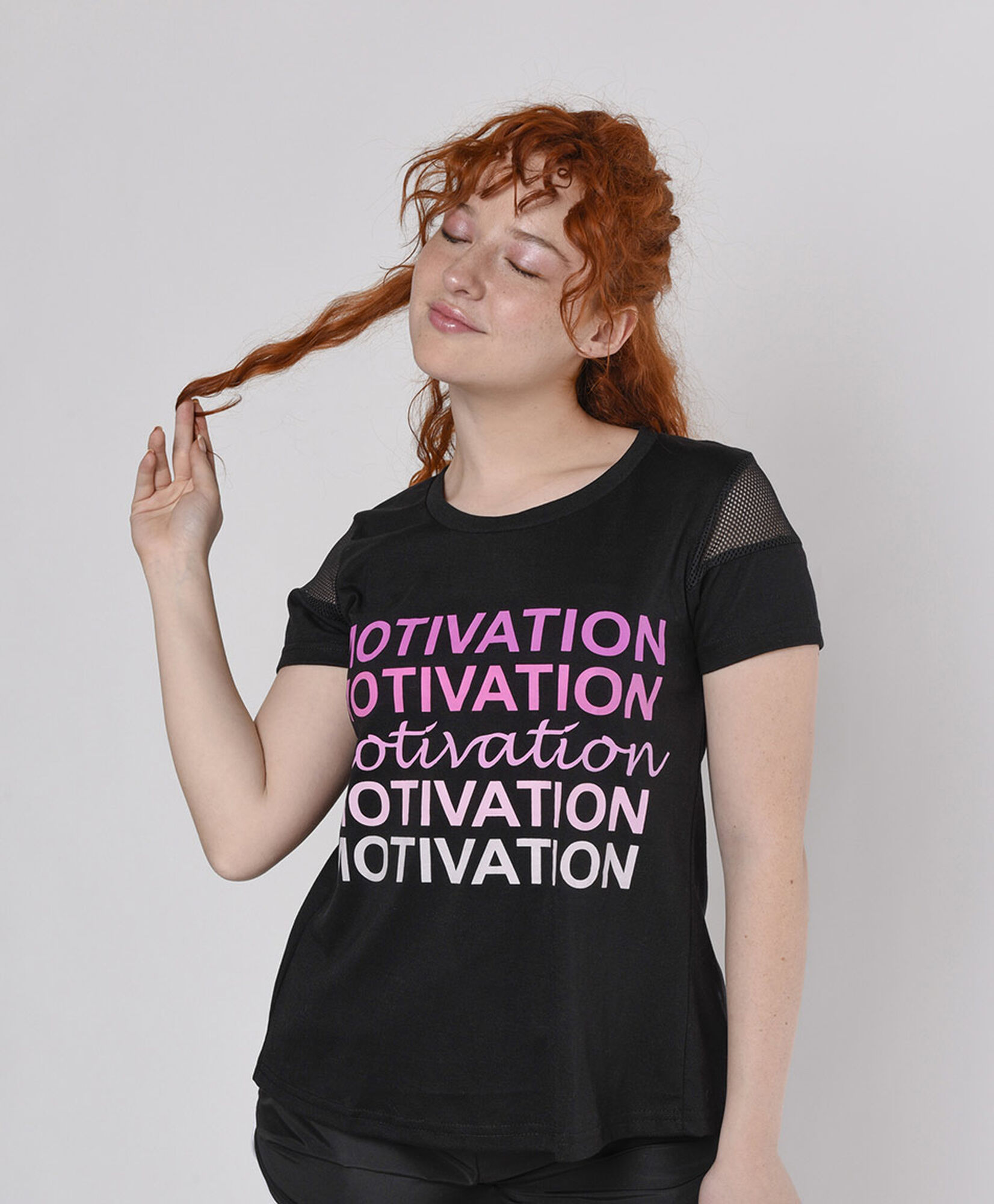 Polera deportiva mujer espalda abierta Polera deportiva mujer espalda abierta