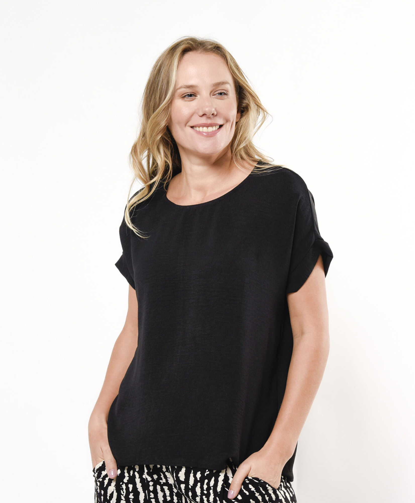 Blusa mujer manga doblada Blusa mujer manga doblada