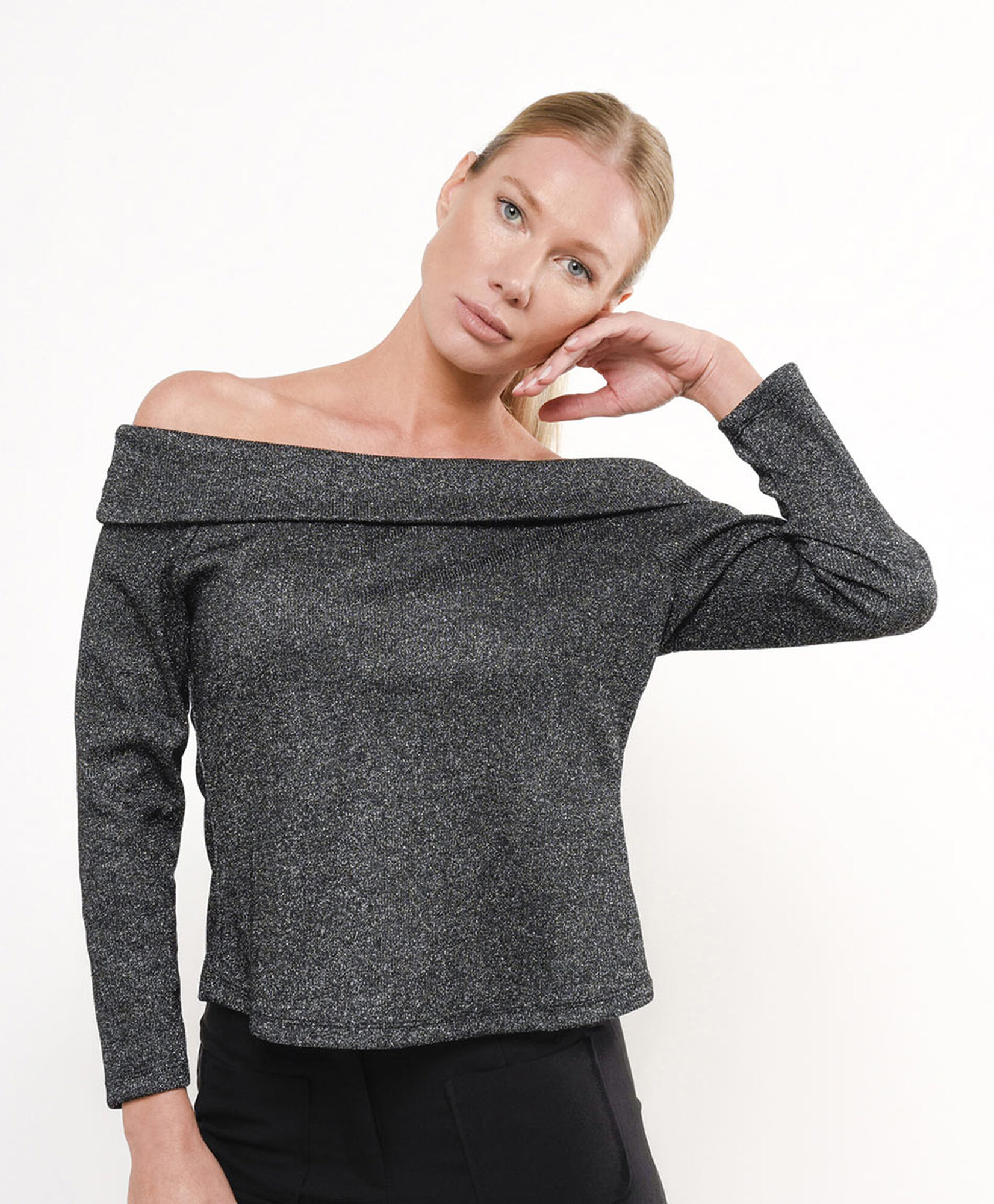 Polera mujer brillante cuello bote Polera mujer brillante cuello bote