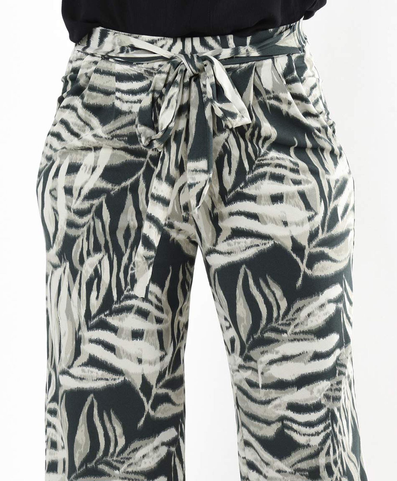 Pantalón mujer estampado hojas verde Pantalón mujer estampado hojas verde