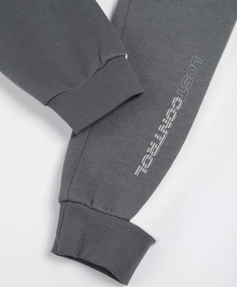 Pantal&oacute;n buzo ni&ntilde;o tricolor