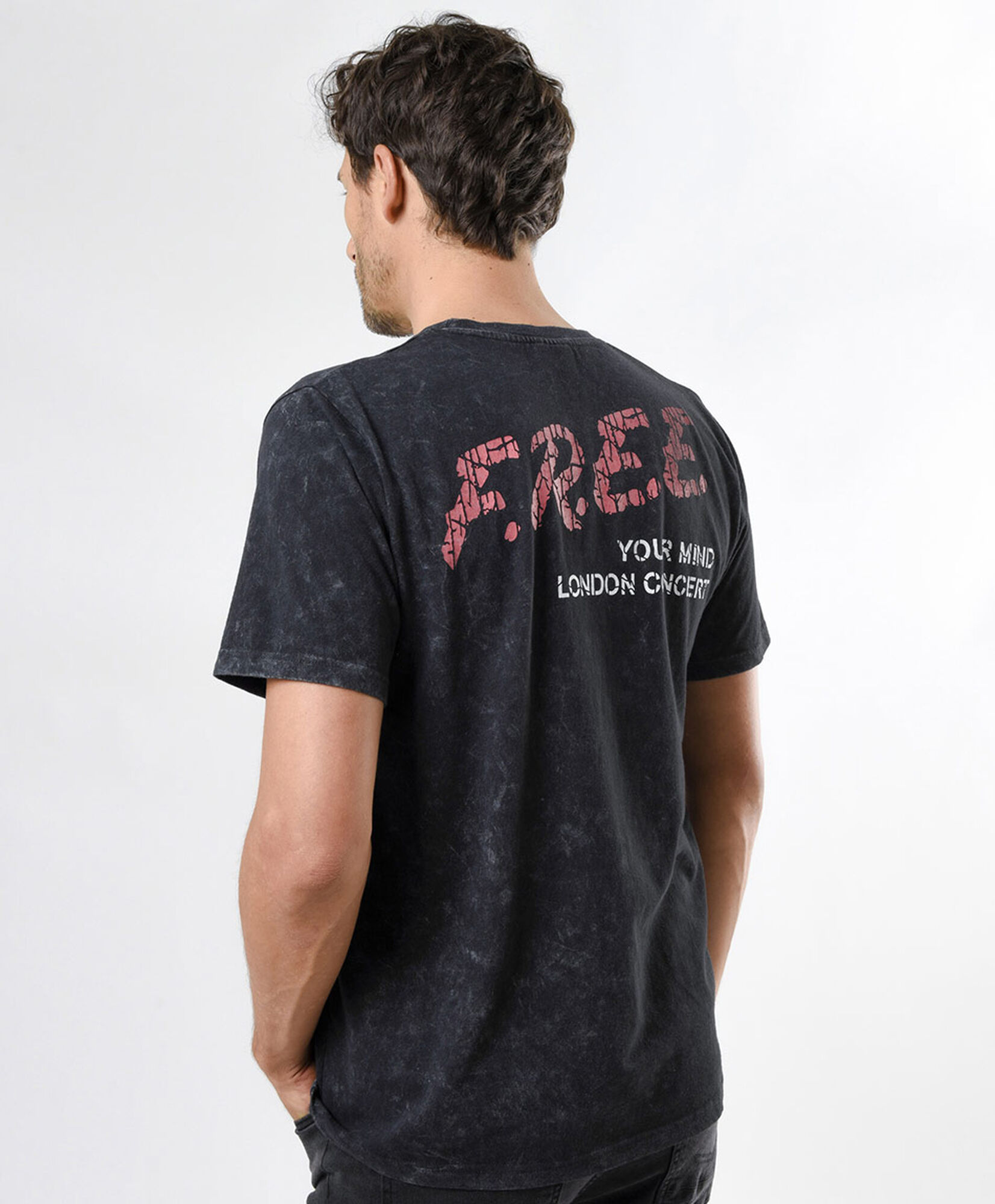 Polera hombre desgastada Polera hombre desgastada