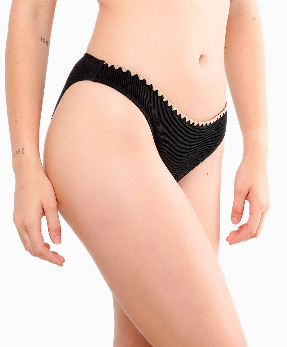 Bikini mujer detalles canal&eacute;