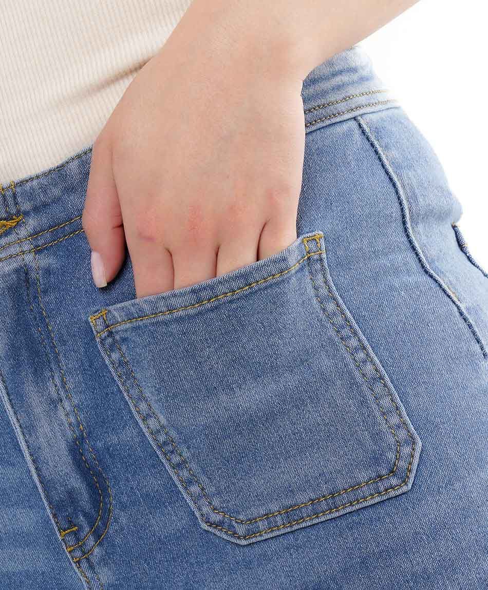 Jeans mujer bolsillo cuadrado flare
