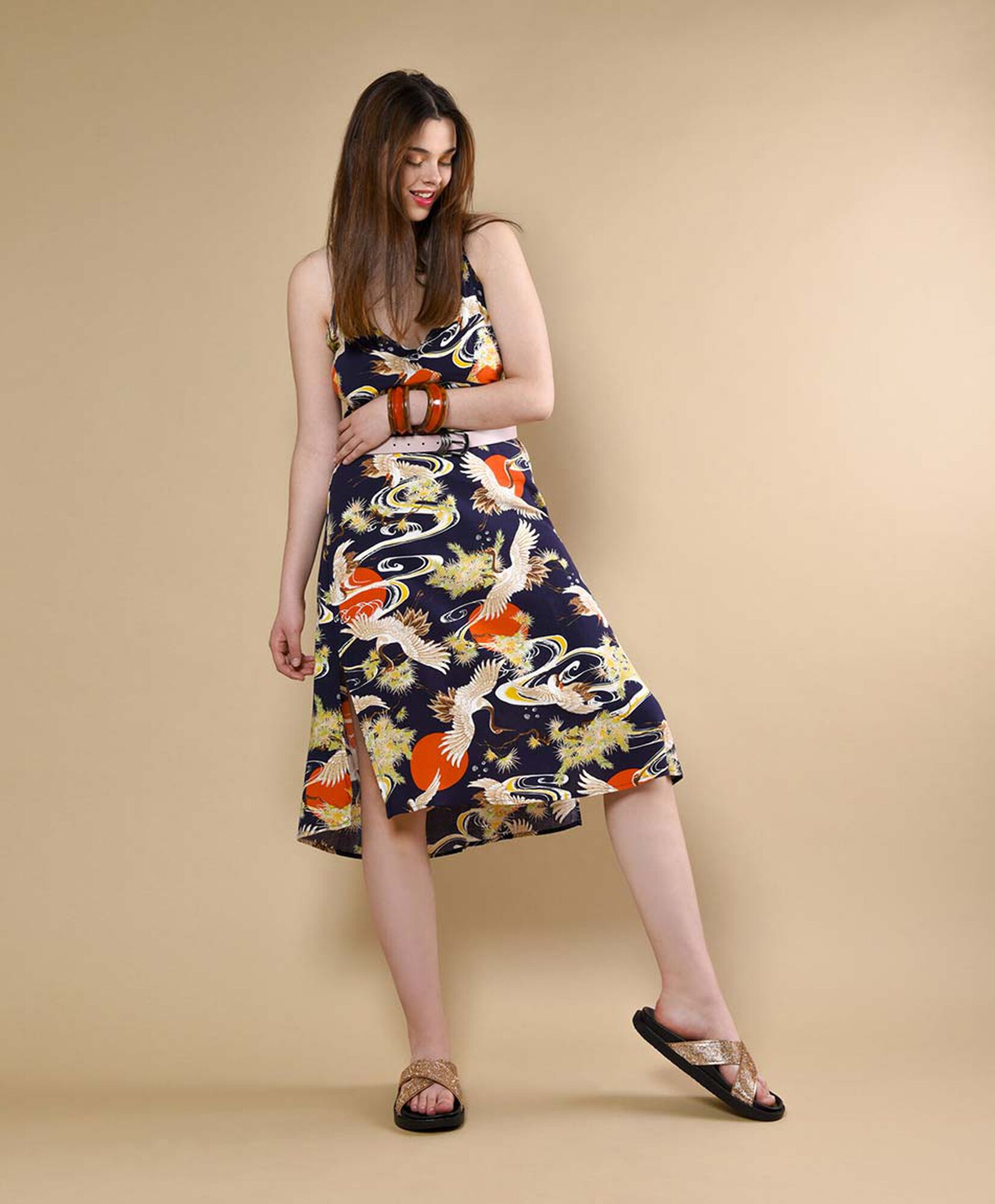 Vestido midi tirantes Vestido midi tirantes