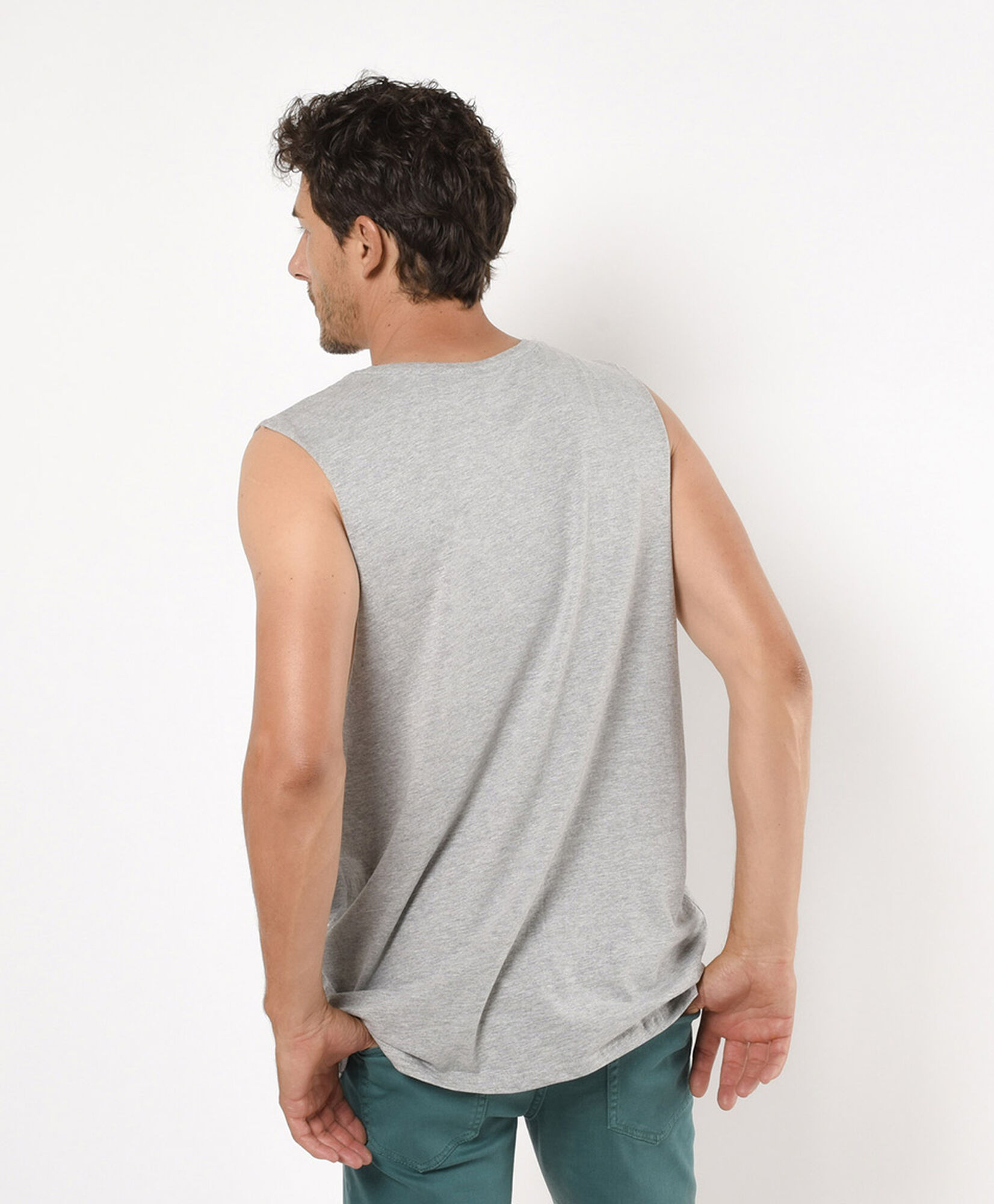 Polera hombre montaña sin mangas Polera hombre montaña sin mangas