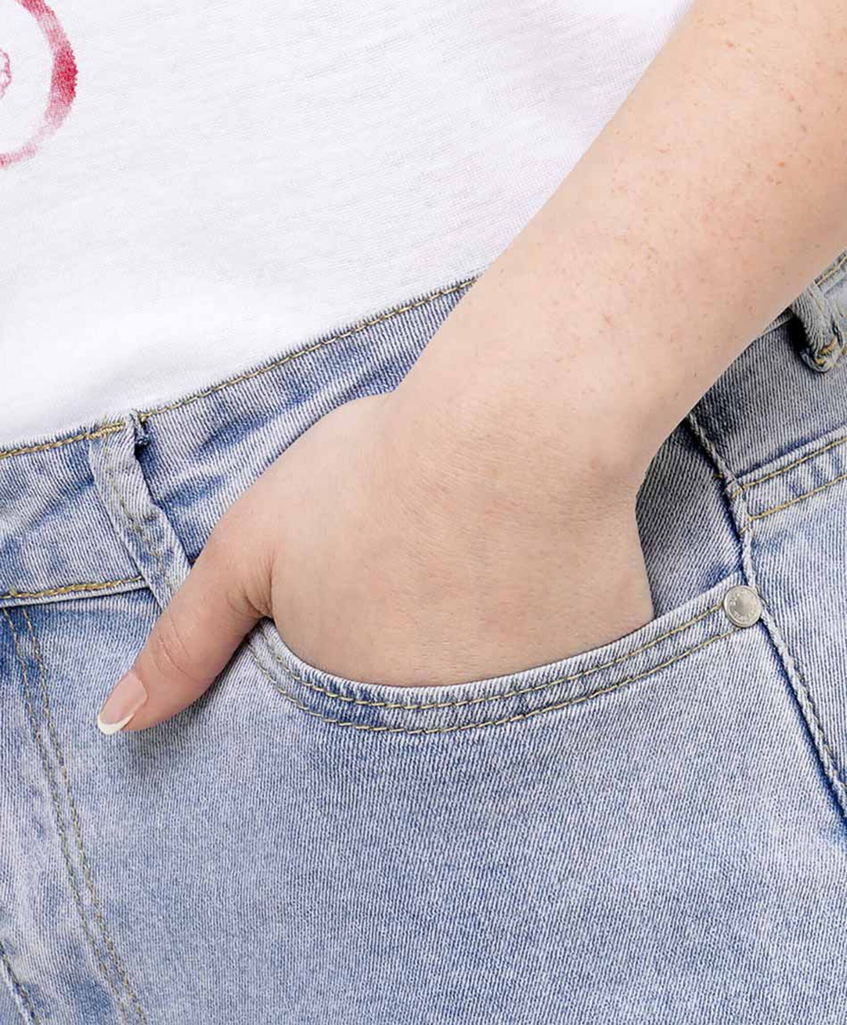 Jeans mujer bordado floral Jeans mujer bordado floral