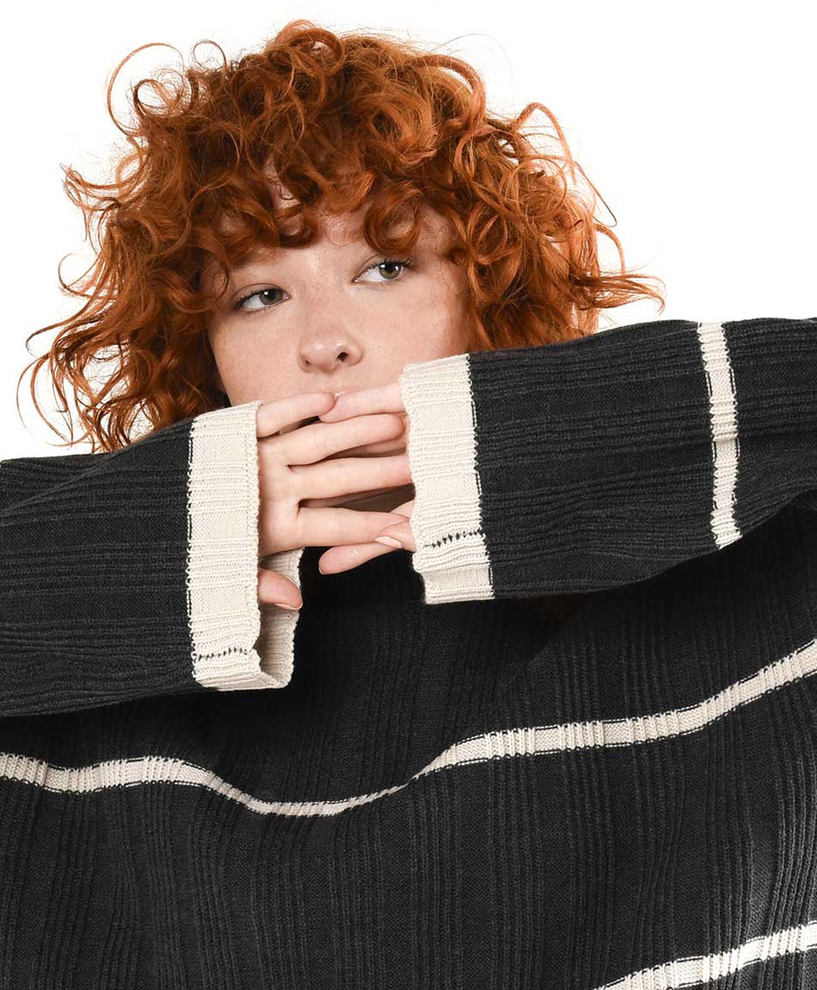 Sweater mujer líneas oversize Sweater mujer líneas oversize