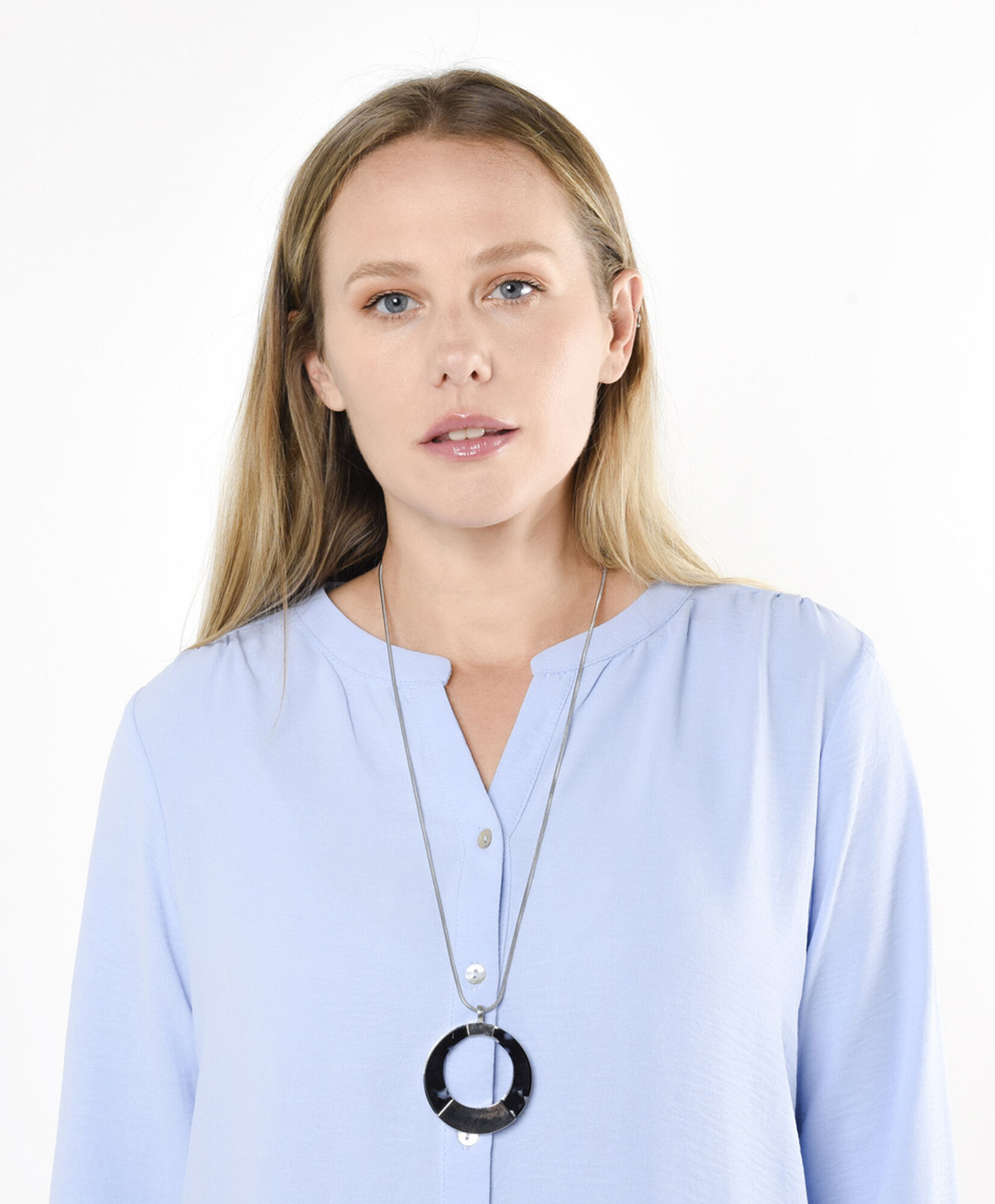 Collar mujer argolla negra Collar mujer argolla negra