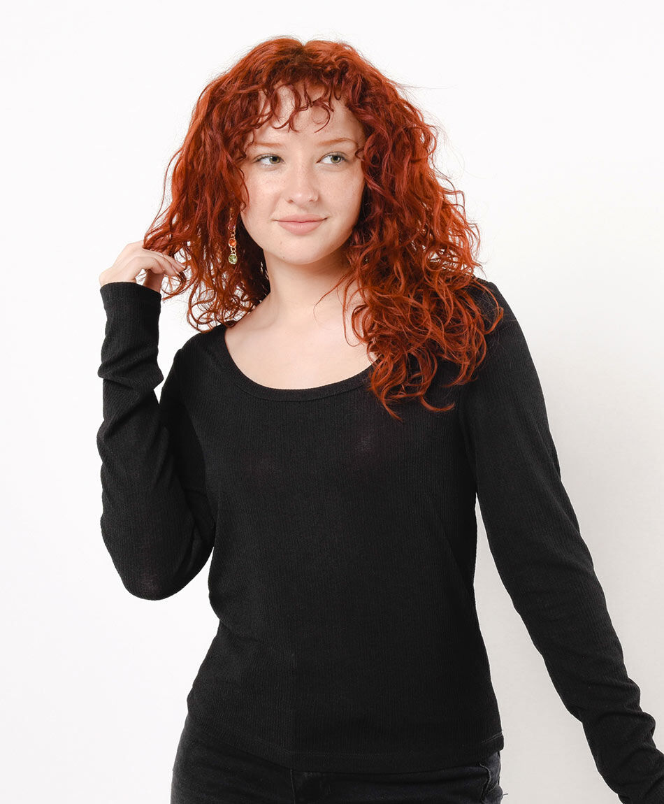 Polera mujer cuello ancho