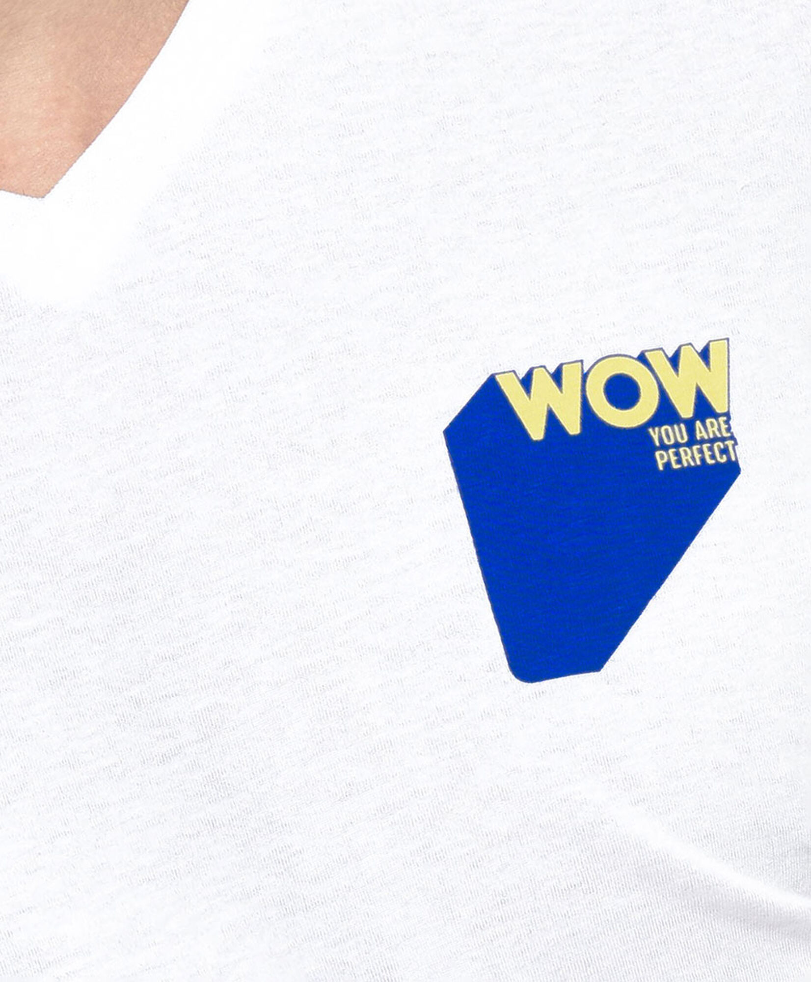 Polera hombre doble estampado wow Polera hombre doble estampado wow
