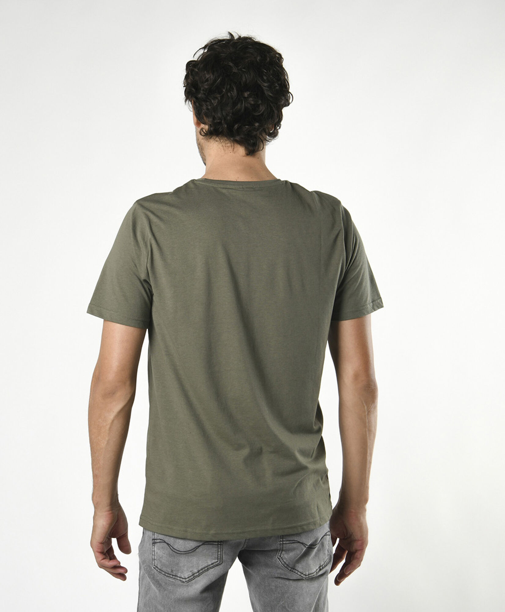 Polera hombre estampado frontal Polera hombre estampado frontal
