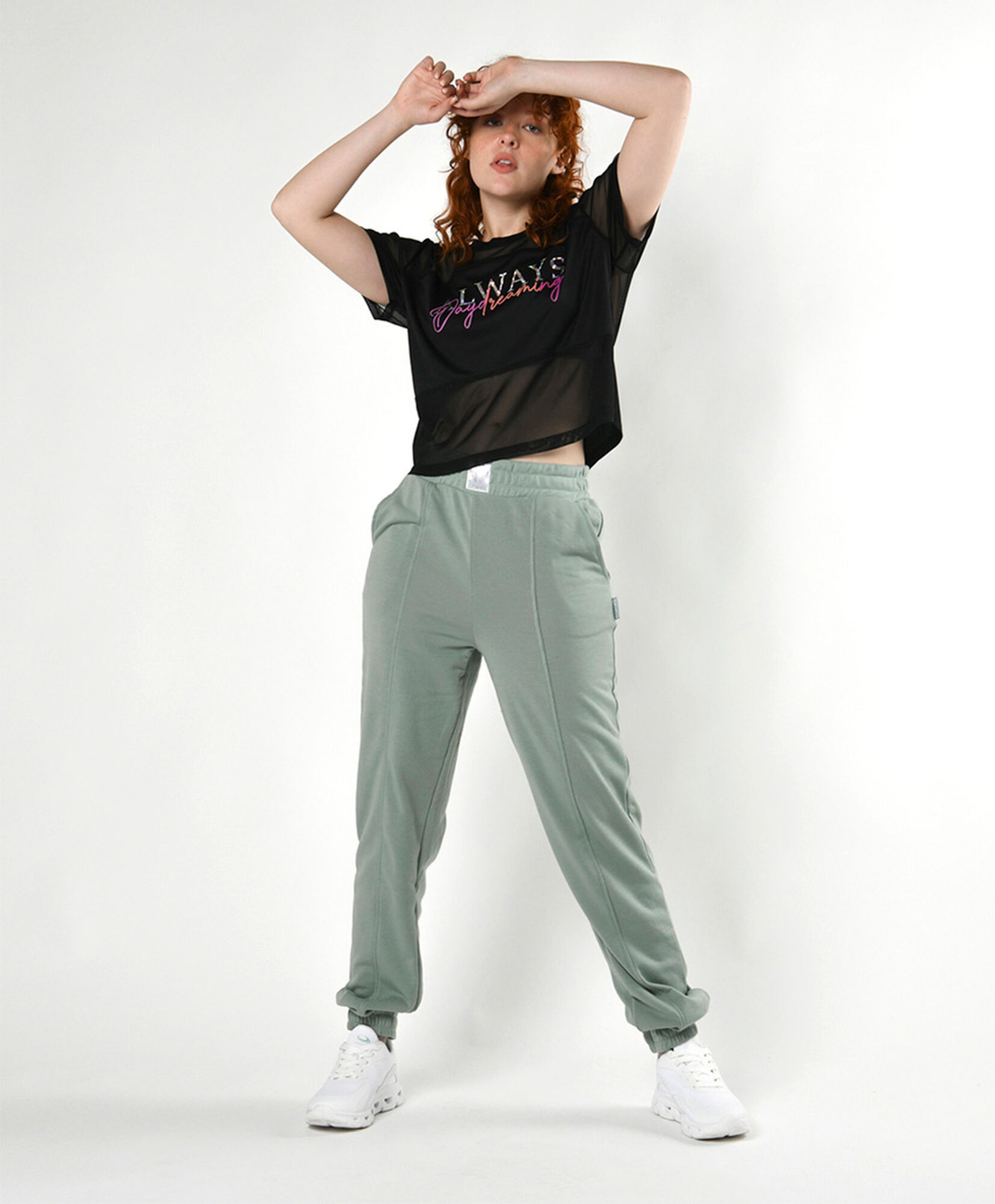 Pantalón deportivo mujer costuras frontales Pantalón deportivo mujer costuras frontales