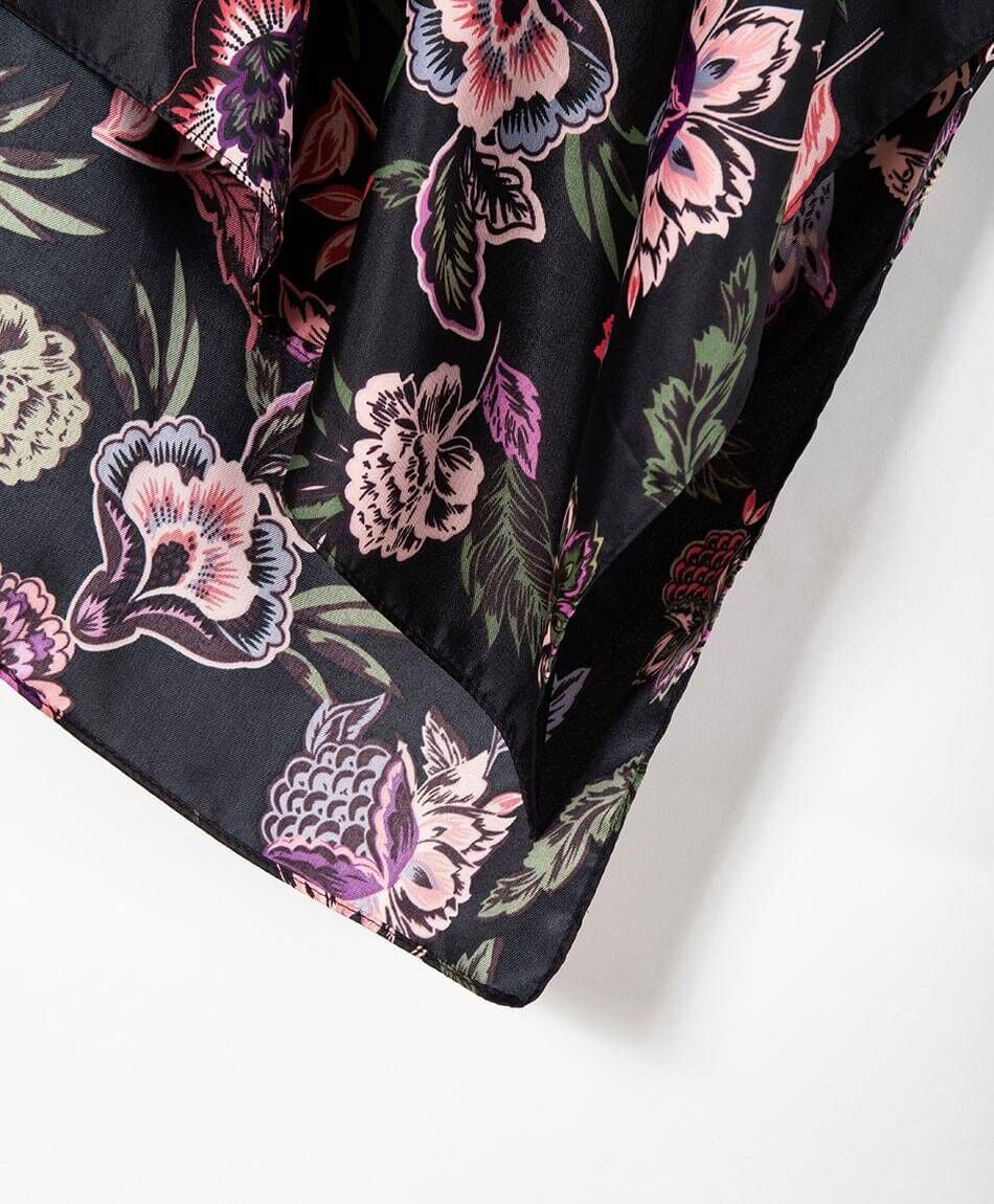 Pareo mujer floreado estilo sat&iacute;n