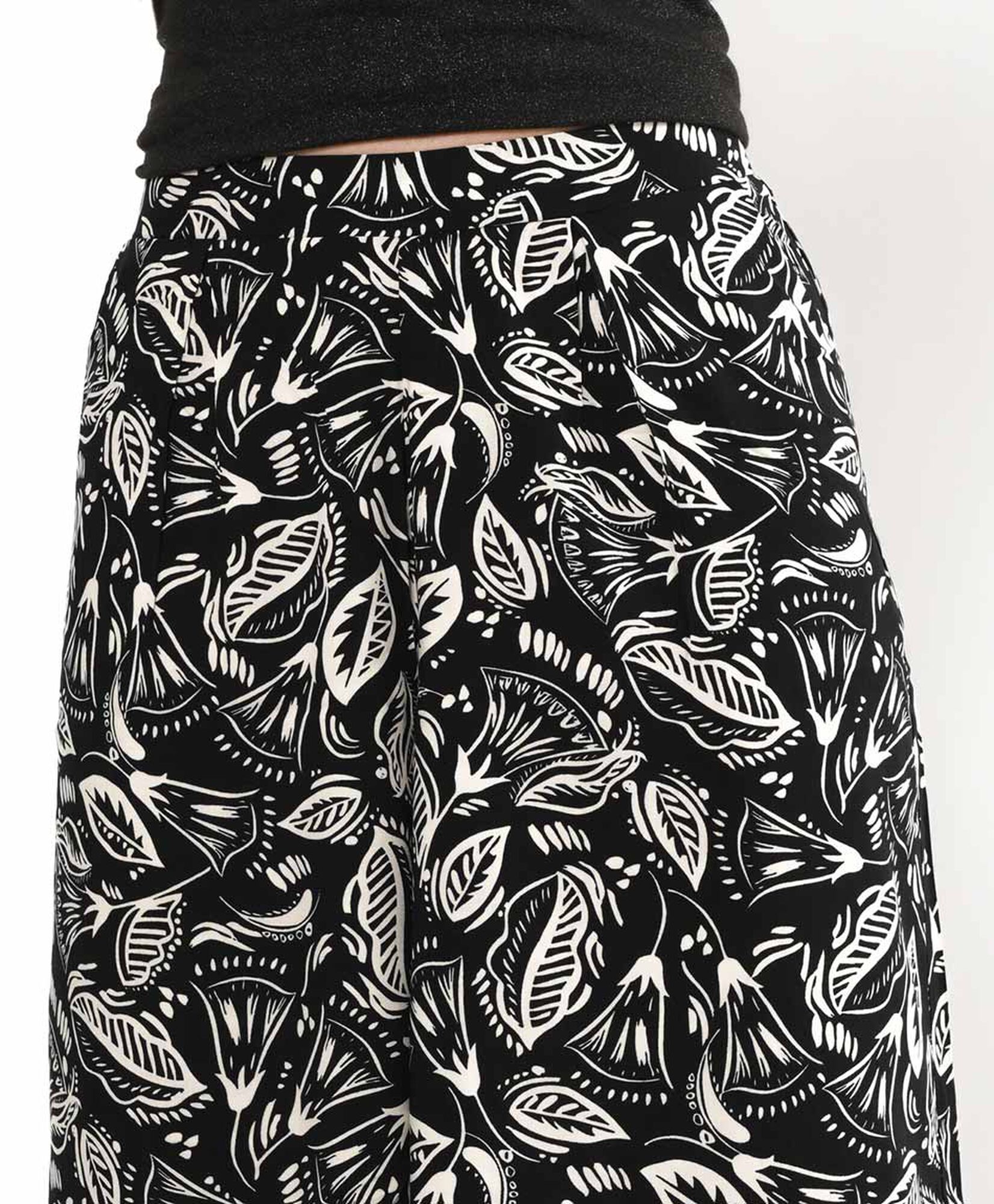 Pantalón mujer hojas wide Pantalón mujer hojas wide