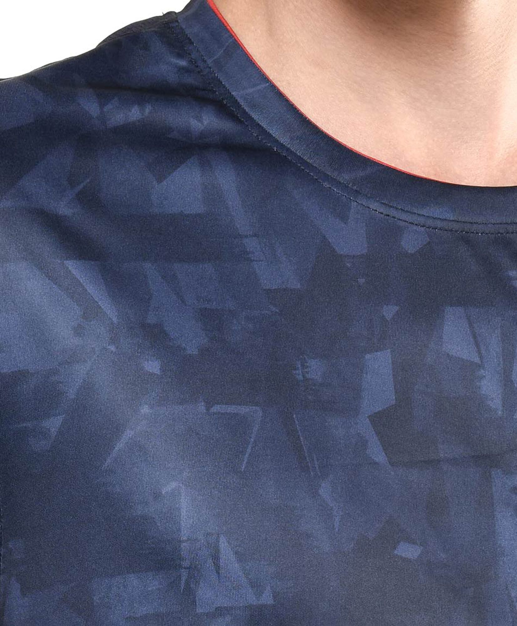 Polera deportiva hombre mix figuras Polera deportiva hombre mix figuras
