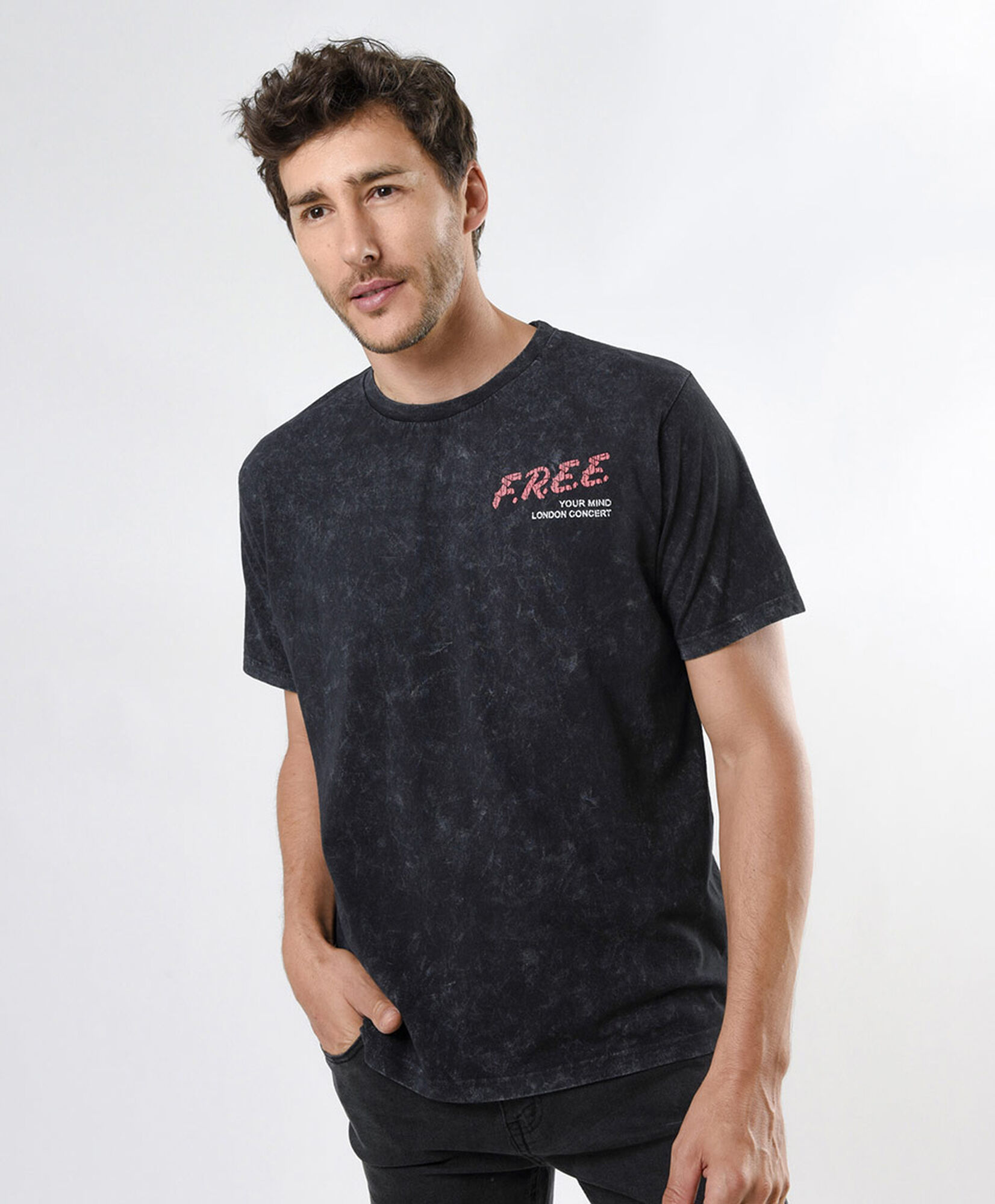 Polera hombre desgastada Polera hombre desgastada
