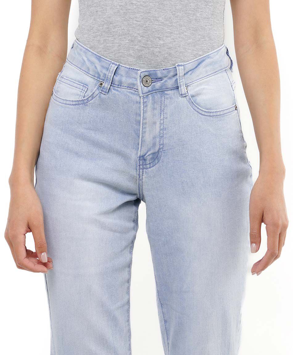 Jeans mujer basta dise&ntilde;o bordado flare