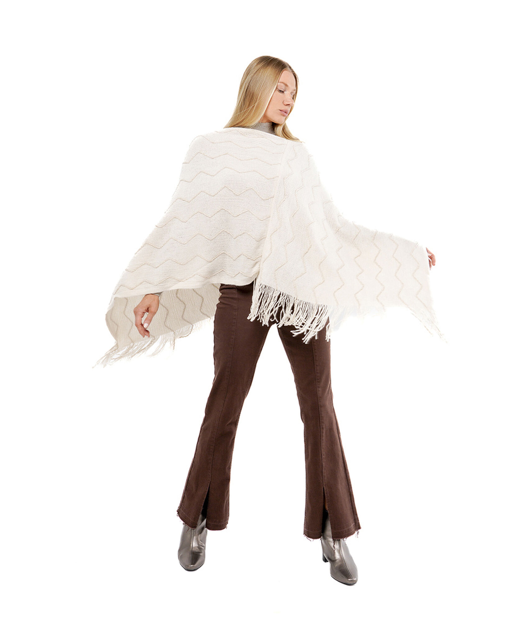 Poncho mujer medio cuello líneas Poncho mujer medio cuello líneas