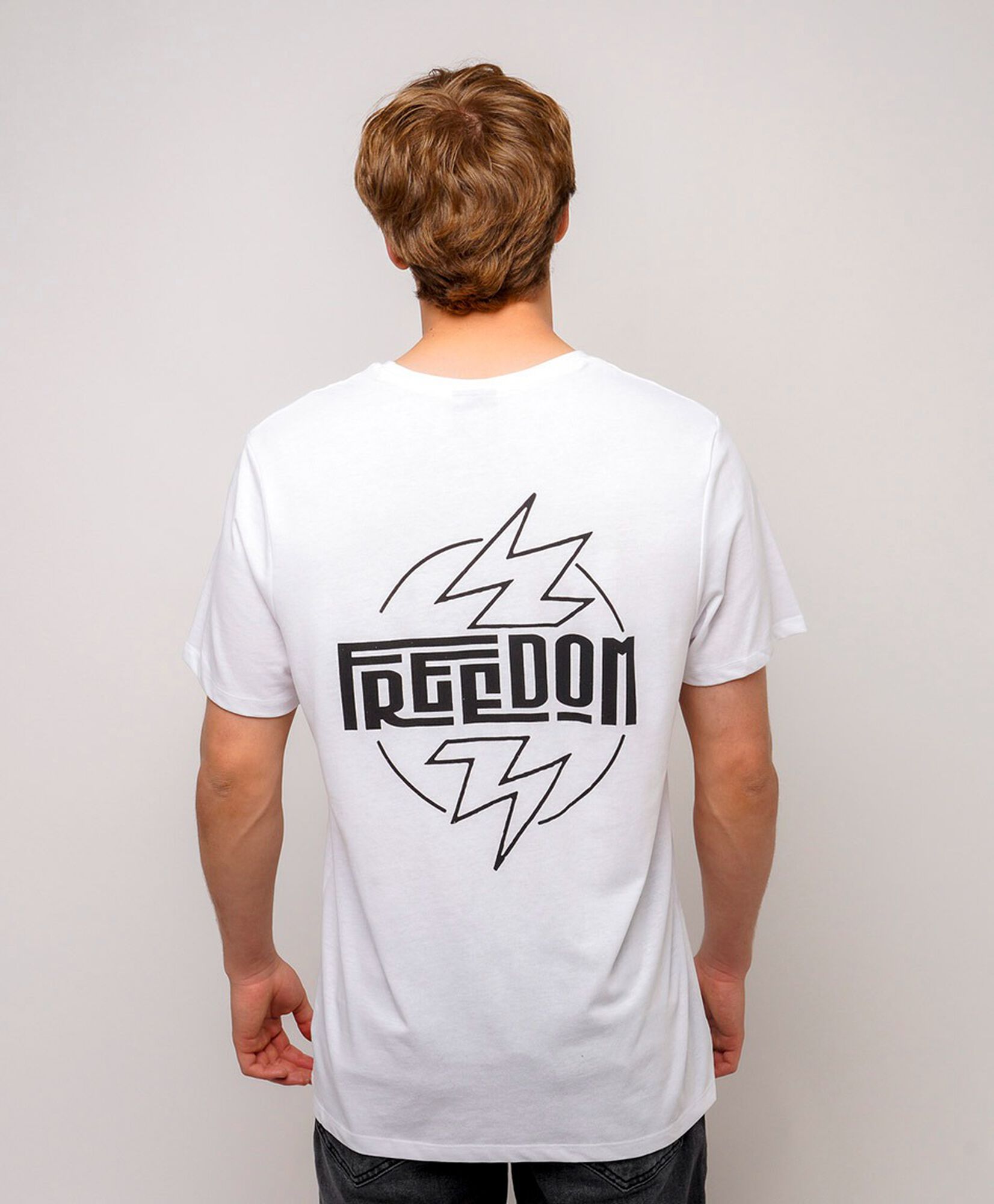 Polera hombre doble estampado freedom Polera hombre doble estampado freedom