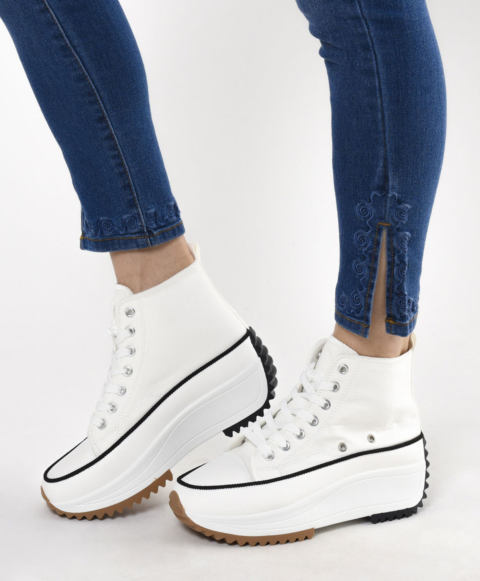 Zapatilla mujer plataforma textura Zapatilla mujer plataforma textura