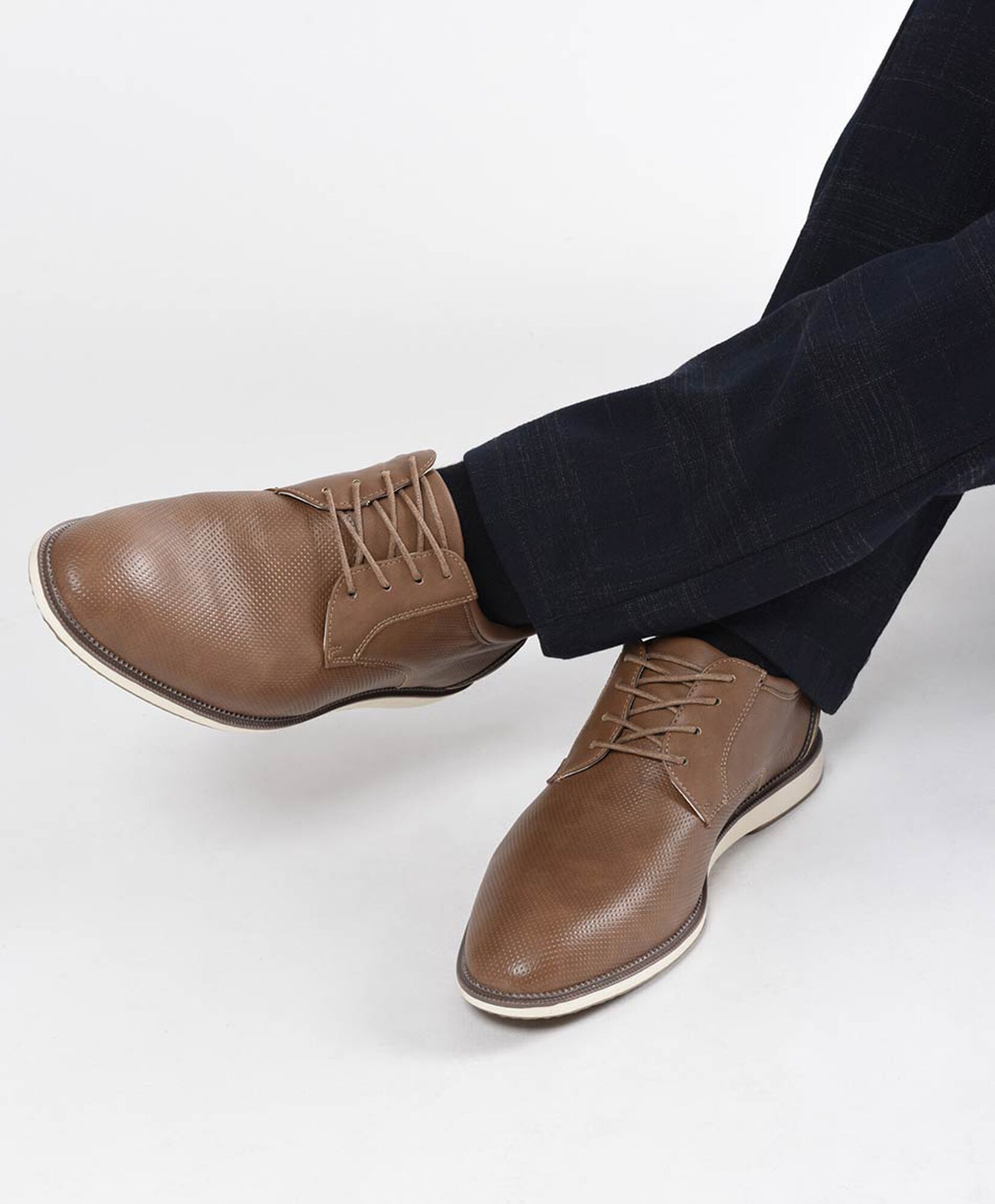 Zapato hombre texturizado Zapato hombre texturizado