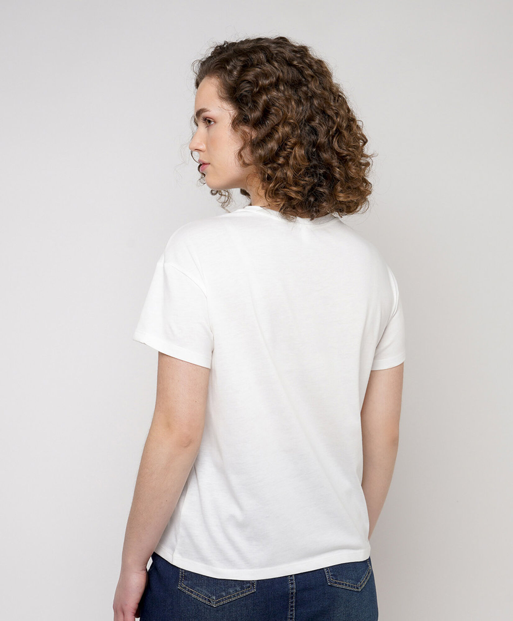 Polera mujer mariposas flores Polera mujer mariposas flores