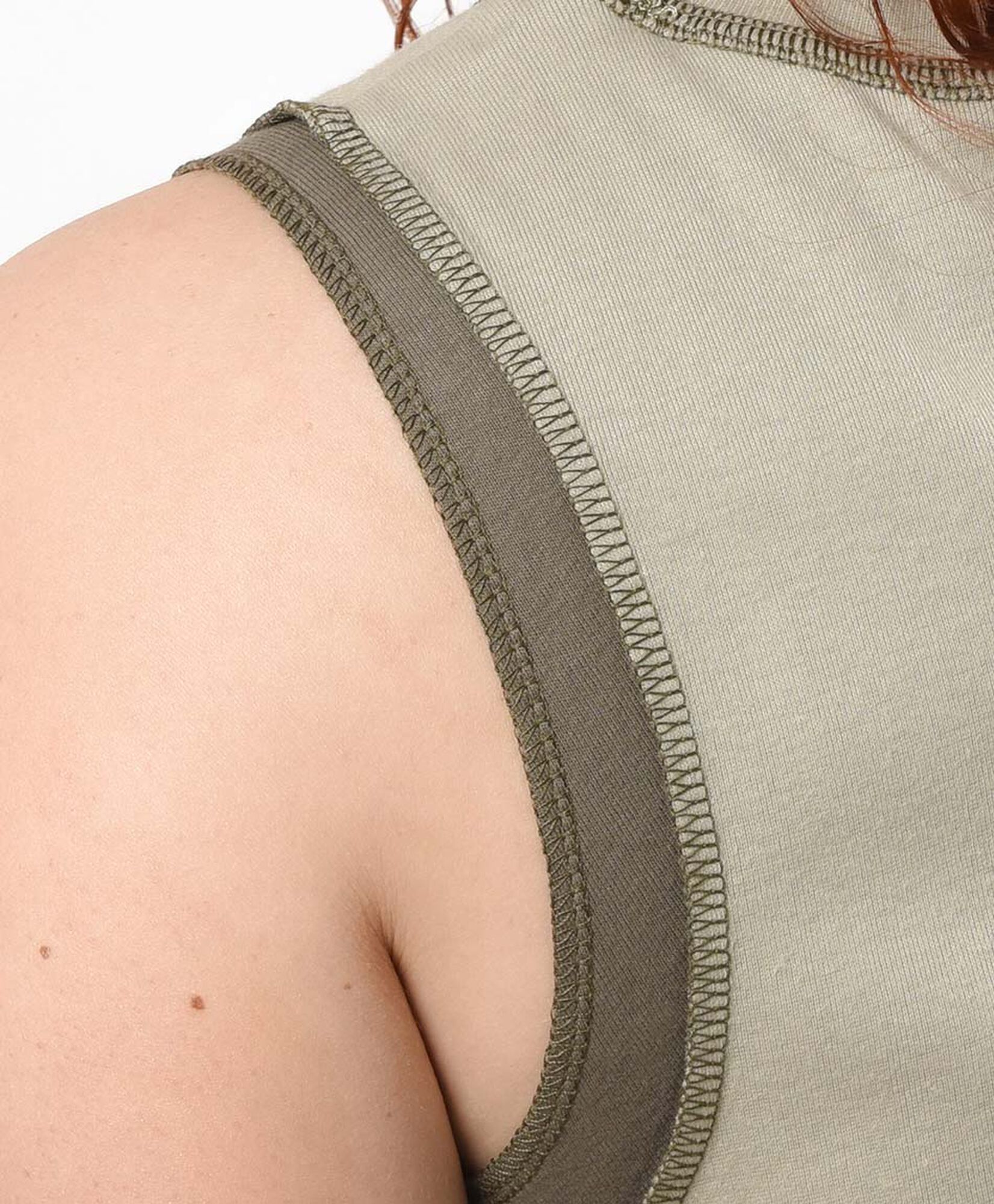Polera mujer corta sin mangas Polera mujer corta sin mangas