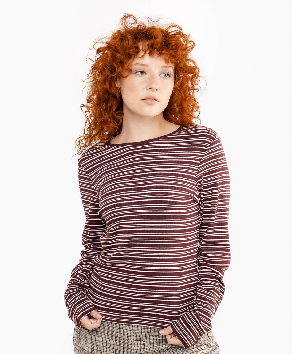 Polera mujer rayas finas burdeo