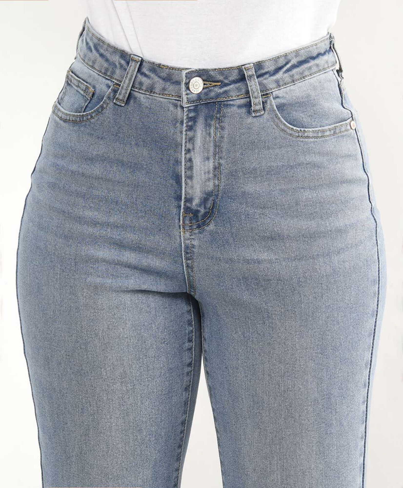 Jeans mujer con aberturas wide Jeans mujer con aberturas wide