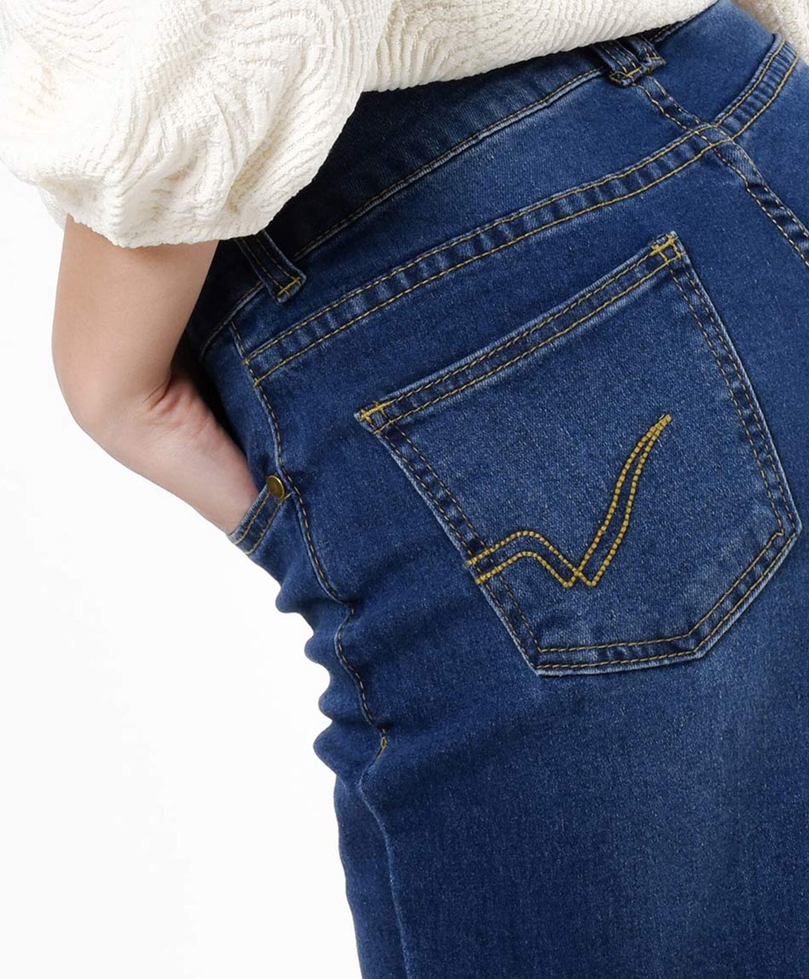 Jeans mujer costuras frontales flare Jeans mujer costuras frontales flare