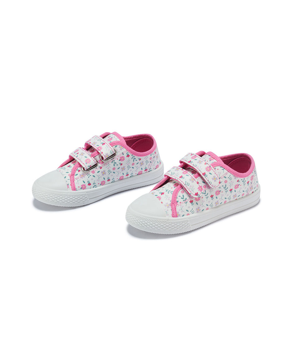 Zapatilla ni&ntilde;a floreada