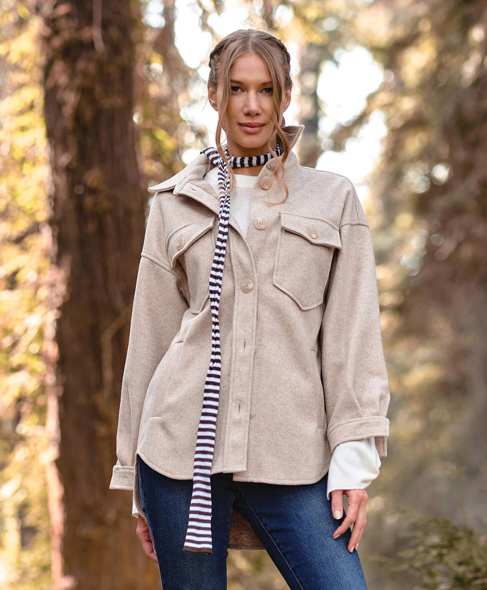 Chaqueta mujer botones grandes Chaqueta mujer botones grandes