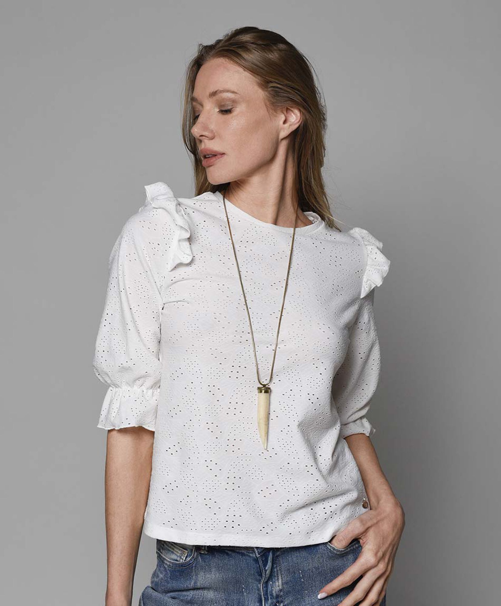 Polera mujer calado vuelos Polera mujer calado vuelos