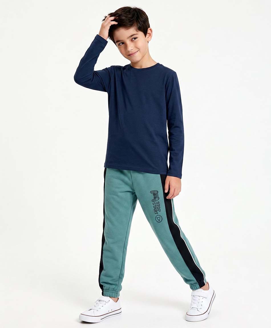 Pantal&oacute;n buzo ni&ntilde;o bicolor