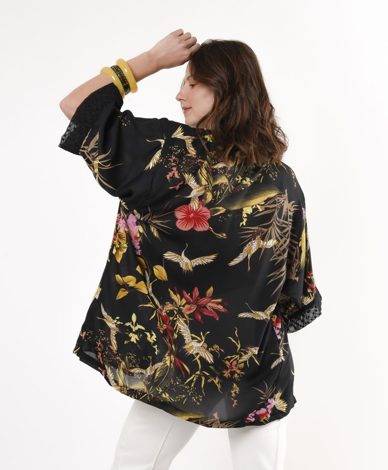Kimono mujer estampado y transparencias Kimono mujer estampado y transparencias