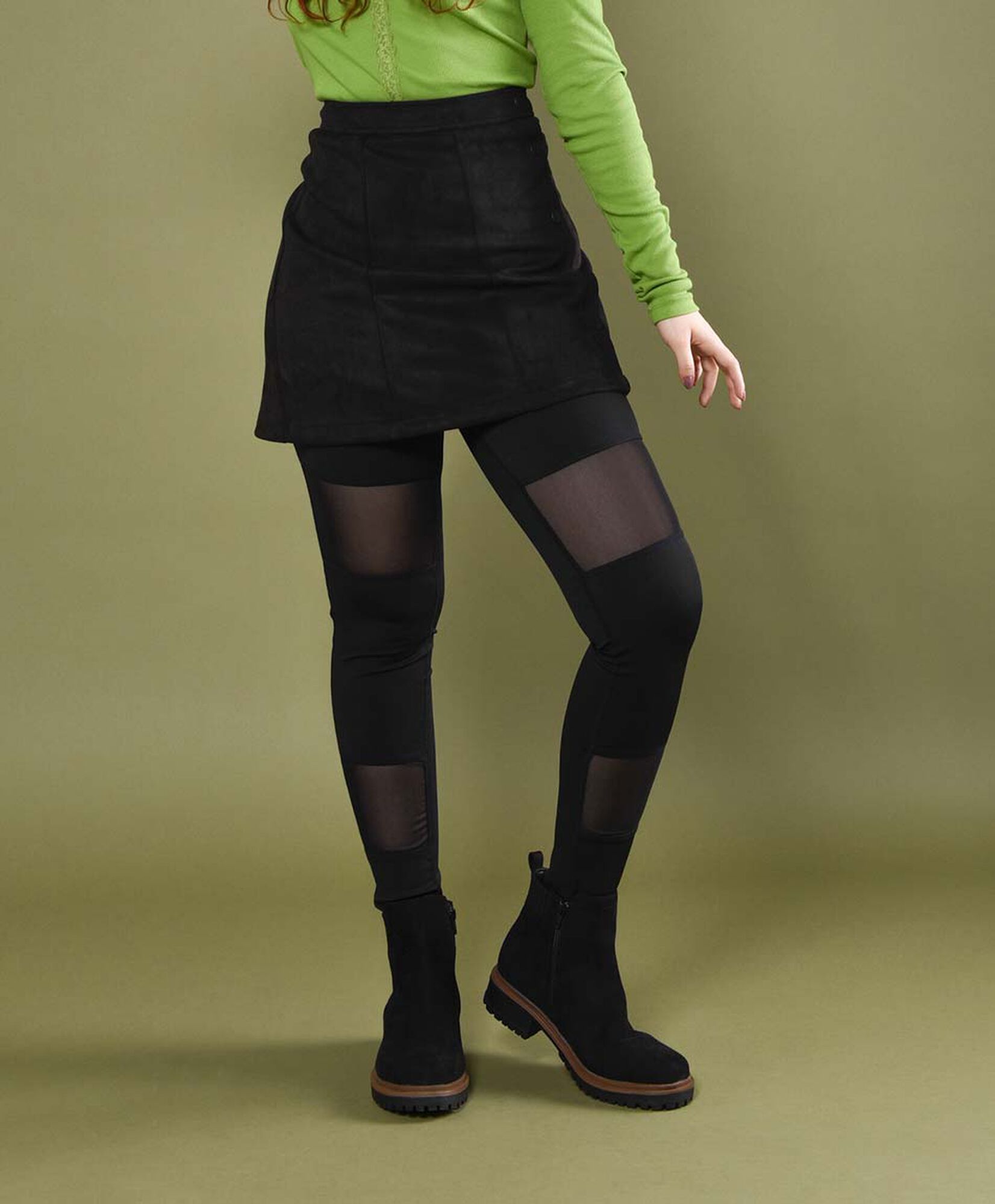 Mini falda mujer ajustada con botones Mini falda mujer ajustada con botones