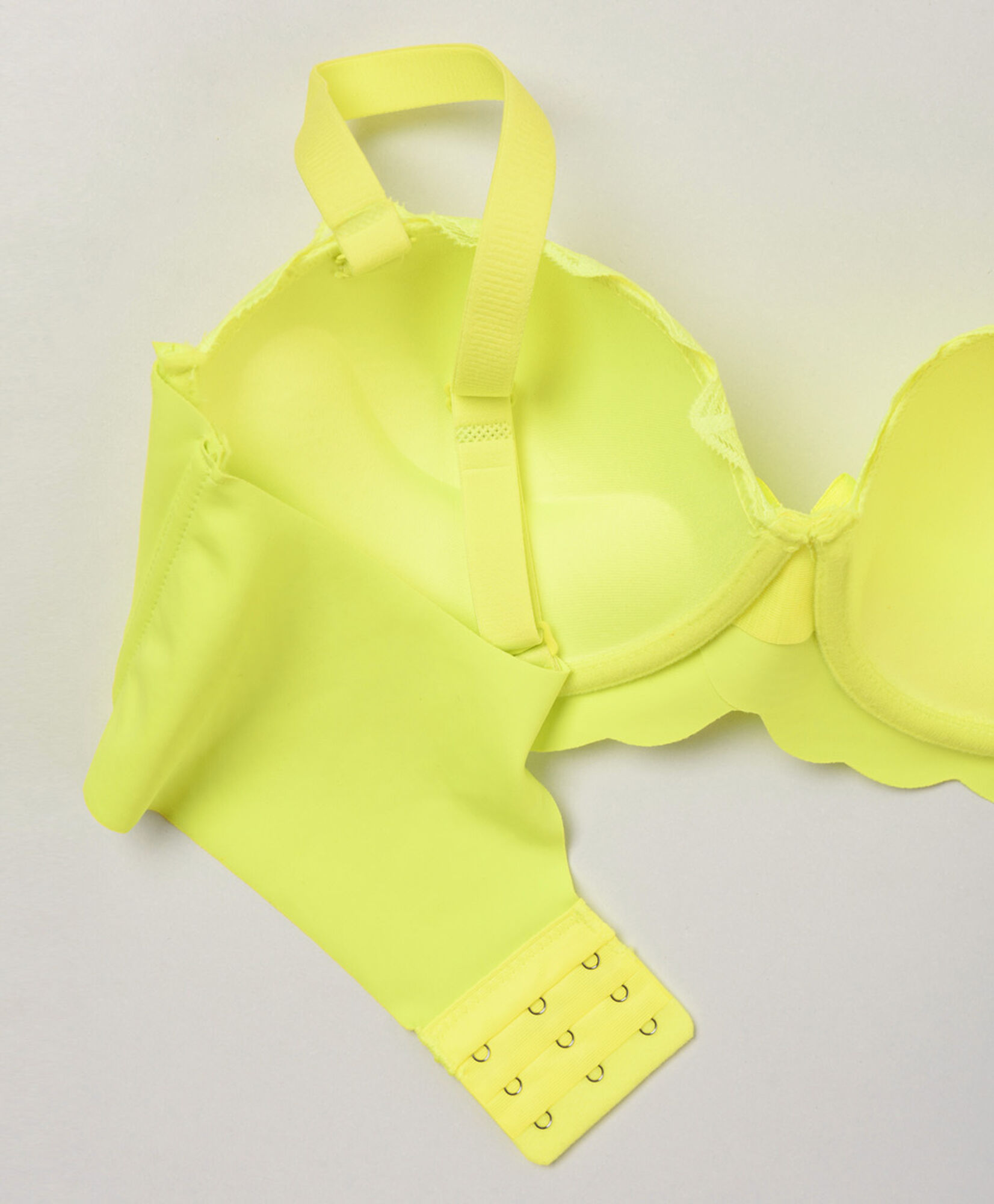 Sostén mujer balconette lado seamless Sostén mujer balconette lado seamless