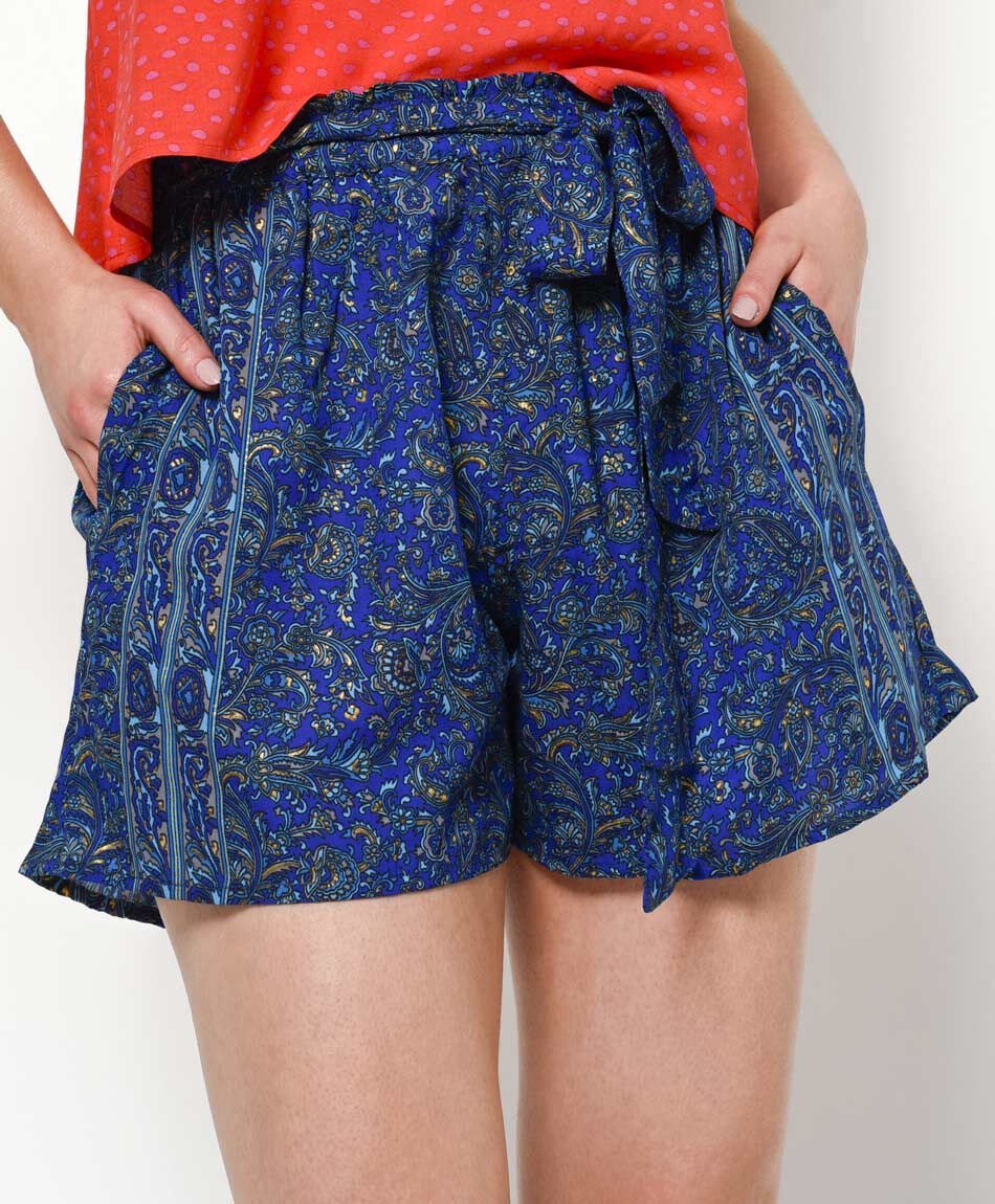 Short mujer estampado lazo