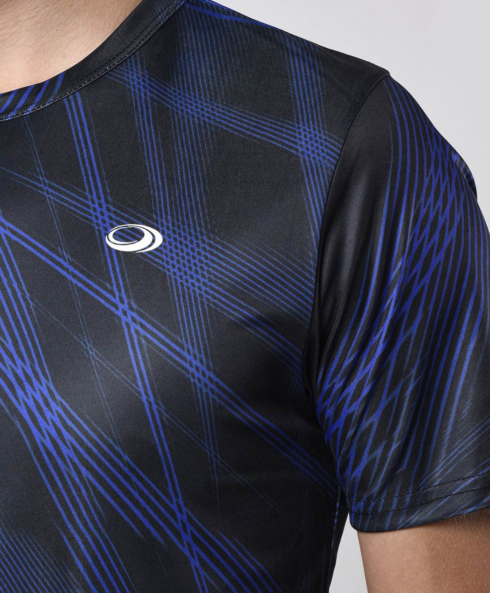 Polera deportiva hombre líneas Polera deportiva hombre líneas